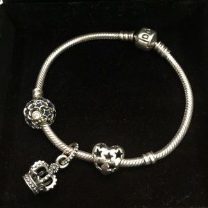 ❌SOLD SOLD❌ Pandora Snake Bracelet with charms